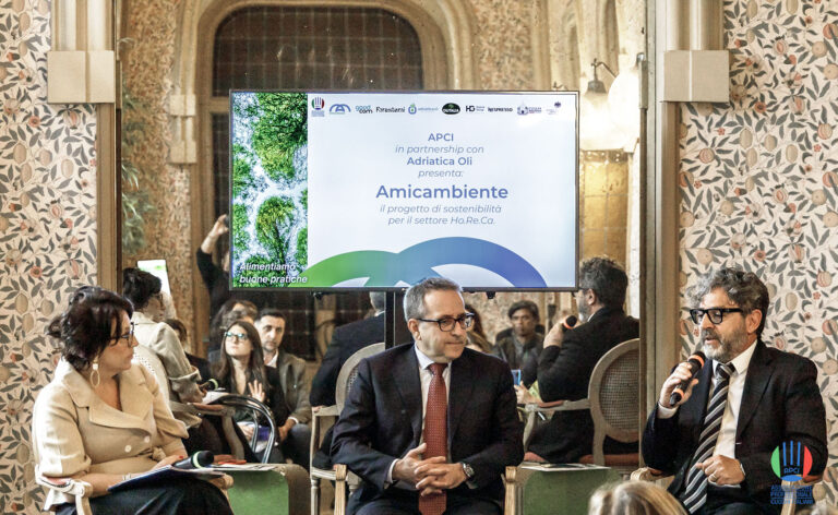 Presentazione dei partner chiave di Amicambiente a TuttoFood, Milano
