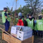Piantagione di Amicambiente con Luca e i bambini